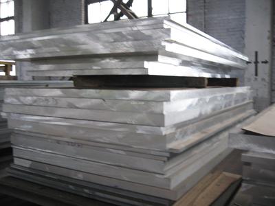建筑材料中的金屬材料 鋁、不銹鋼與銅的應用
